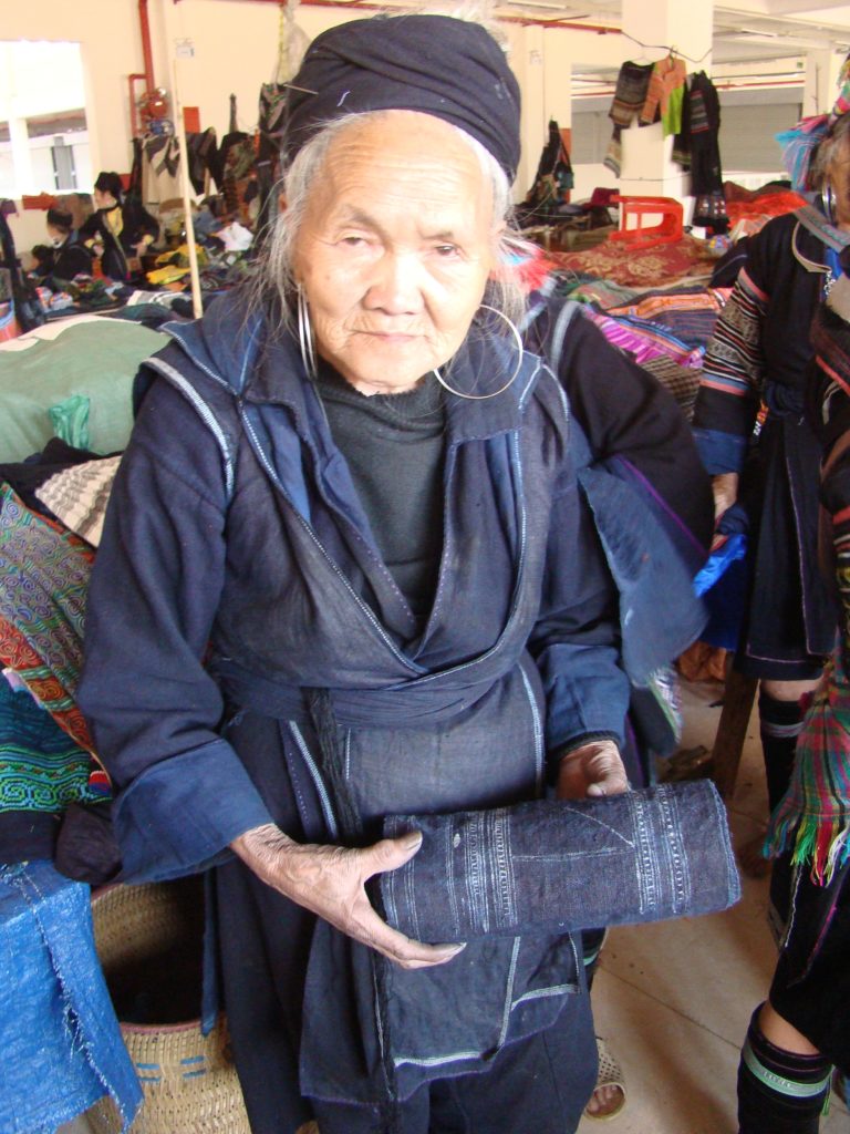 On the Fringe | Above the Fray: Traditional HIlltribe Art's Blog